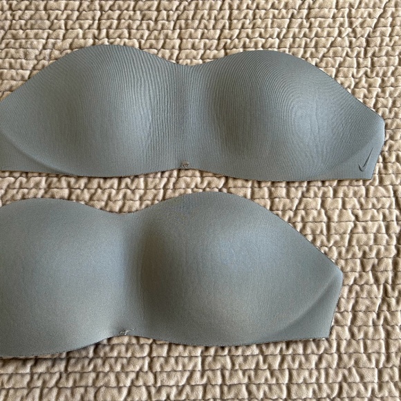 EUC Nike Dri-Fit Racerback Sports Bras, size Large - Picture 2 of 5